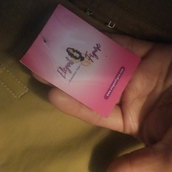 Elegan figure shorts - Picture 3 of 4